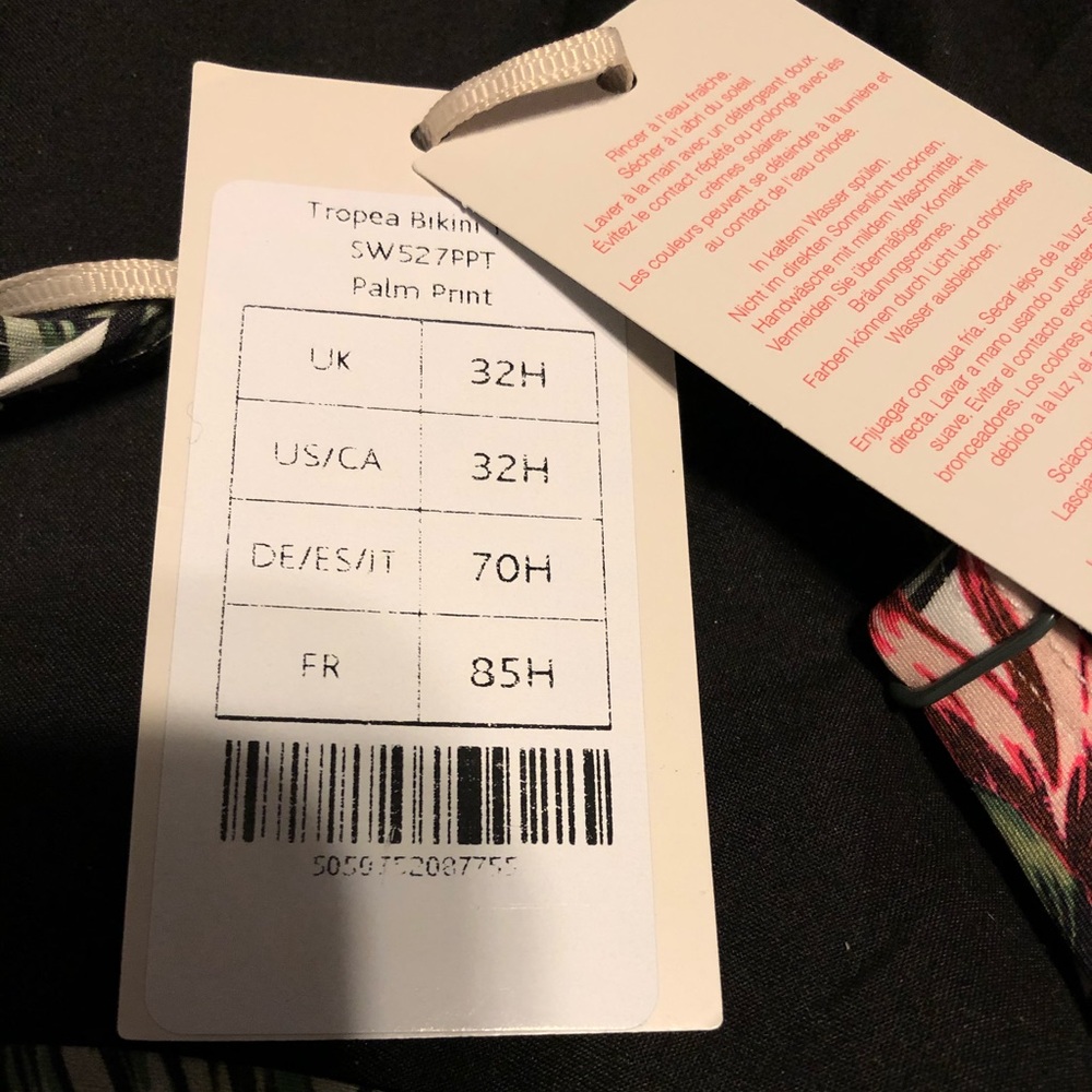 NWT floral bikini top - Picture 5 of 6